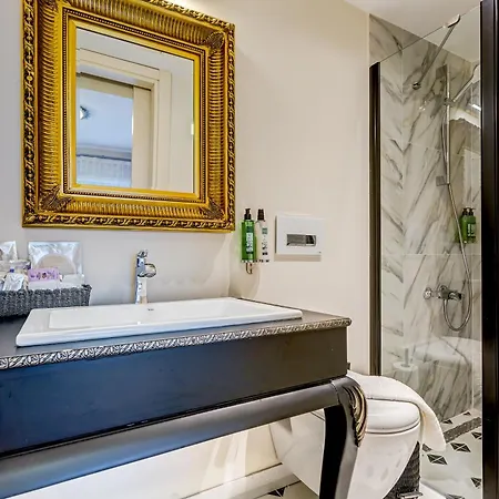 Otel Kore Çeşme
